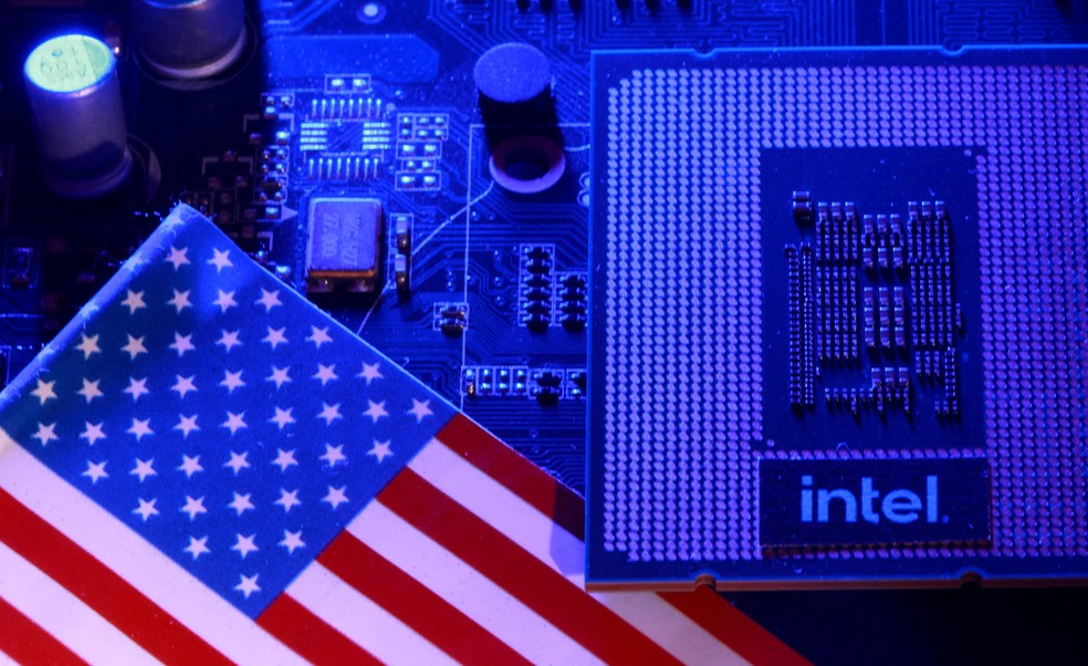 Governo dos EUA adquire ações da Intel — Foto: REUTERS/Dado Ruvic/Illustration